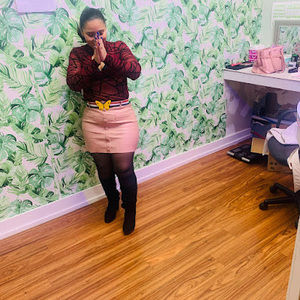 Meet your Posher, Mirna